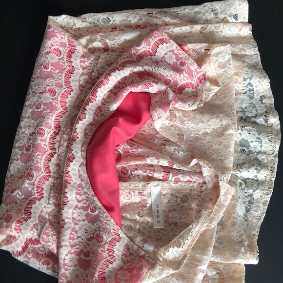 🌻Lacey Dress - Picture 3 of 3